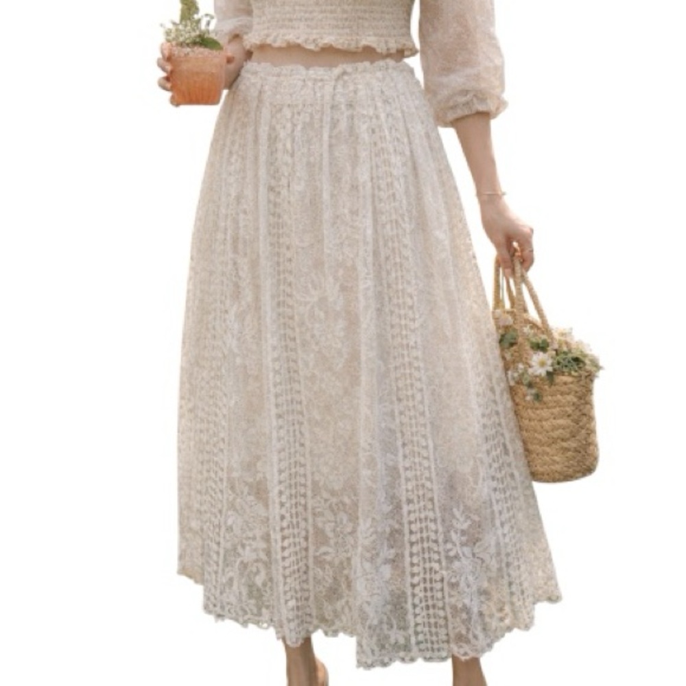 Ivory Lace Embroidered Midi Skirt Size M Boho Cottagecore Lined Flowy Feminine